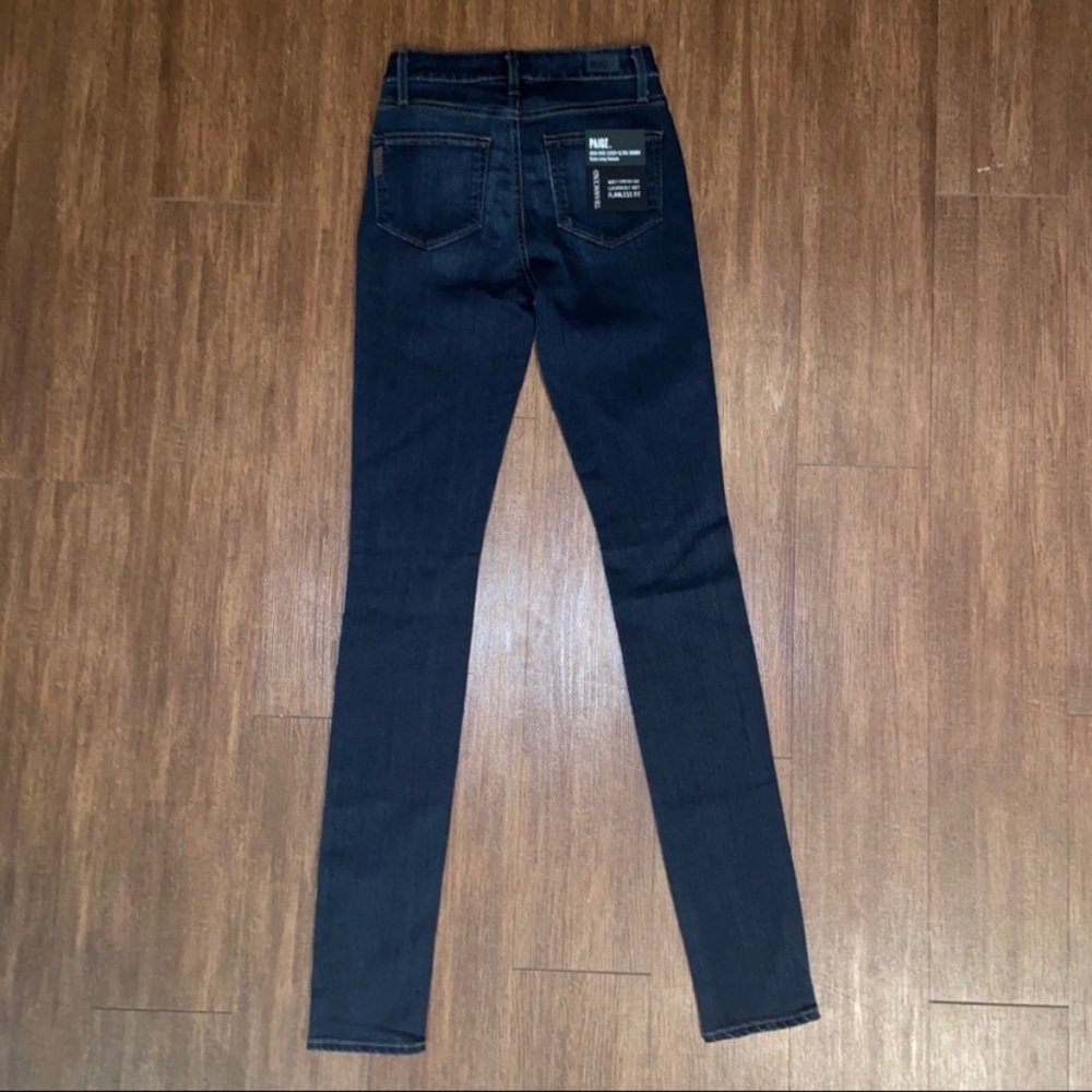 PAIGE | Transcend High Rise Leggy Ultra Jean - Picture 4 of 10